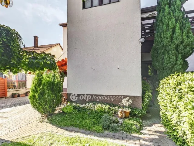 Eladó lakás Székesfehérvár 135 nm