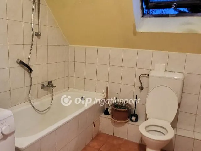 Eladó ház Diósd 198 nm