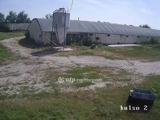 Eladó mezőgazdasági ingatlan Csősz 3913 nm