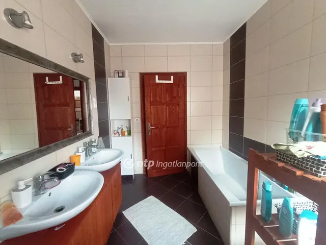 Eladó ház Érd 140 nm