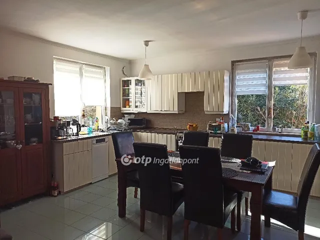 Eladó ház Érd 140 nm