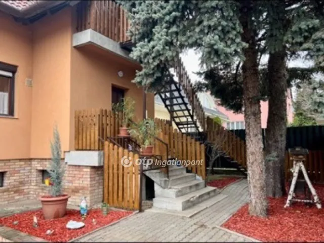 Eladó ház Budaörs 188 nm