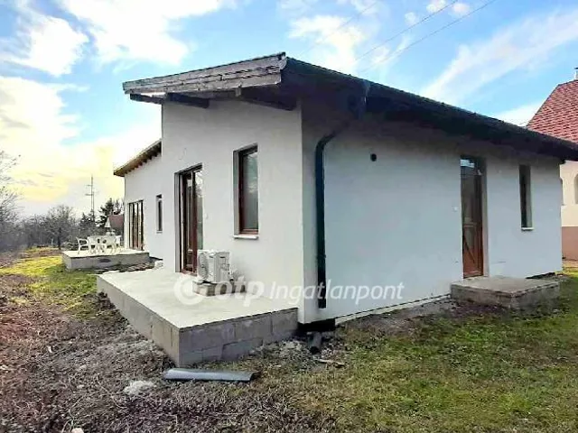 Eladó ház Diósd 120 nm