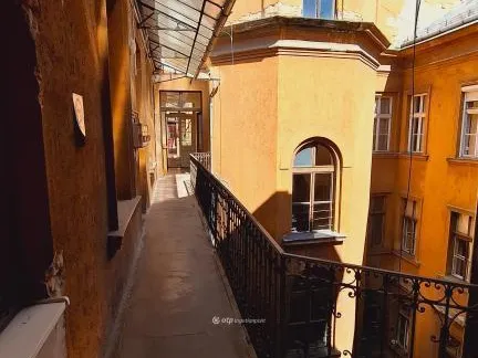 Eladó lakás Budapest VI. kerület 176 nm