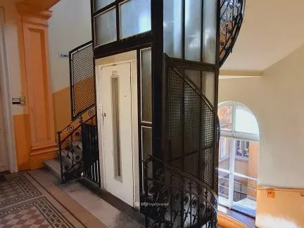 Eladó lakás Budapest VI. kerület 176 nm