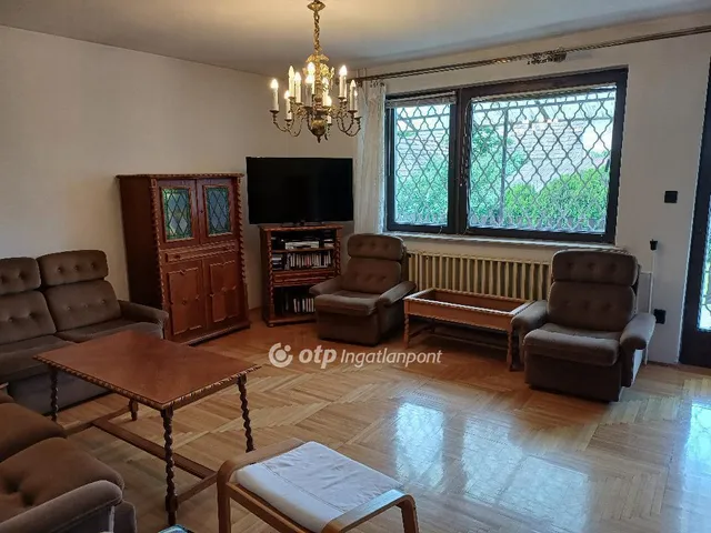 Eladó ház Budapest XXI. kerület 333 nm