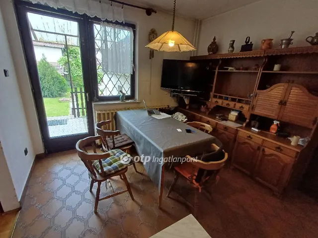 Eladó ház Budapest XXI. kerület 333 nm