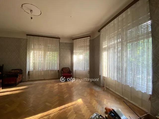 Eladó lakás Budapest XI. kerület 113 nm