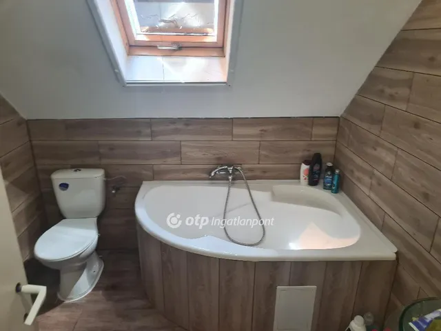 Eladó ház Érd 160 nm