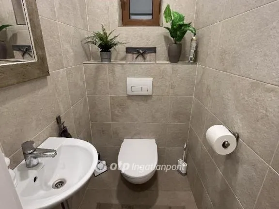 Eladó ház Érd 250 nm