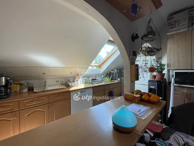 Eladó ház Székesfehérvár, Öreghegy 280 nm