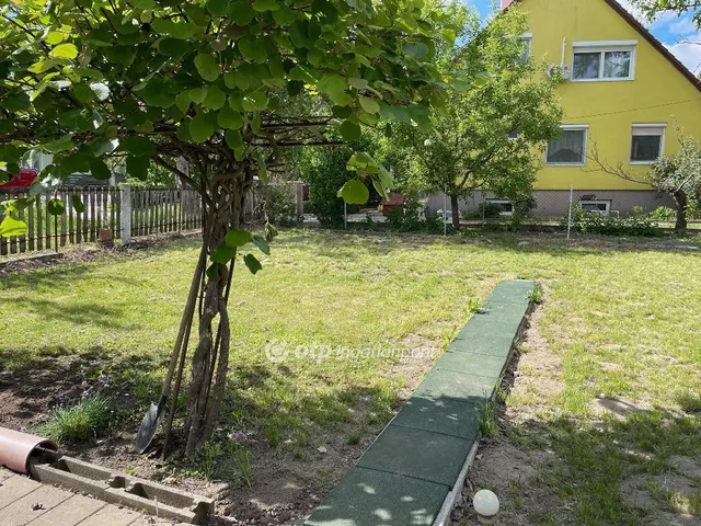 Eladó ház Székesfehérvár, Öreghegy 280 nm
