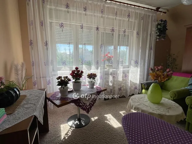 Eladó ház Székesfehérvár, Öreghegy 280 nm