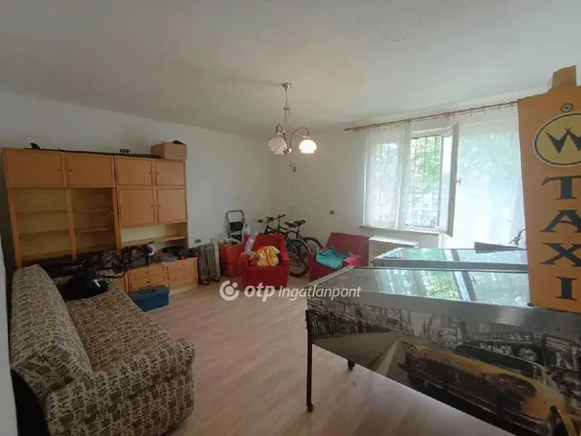 Eladó ház Érd, Dombosváros 209 nm
