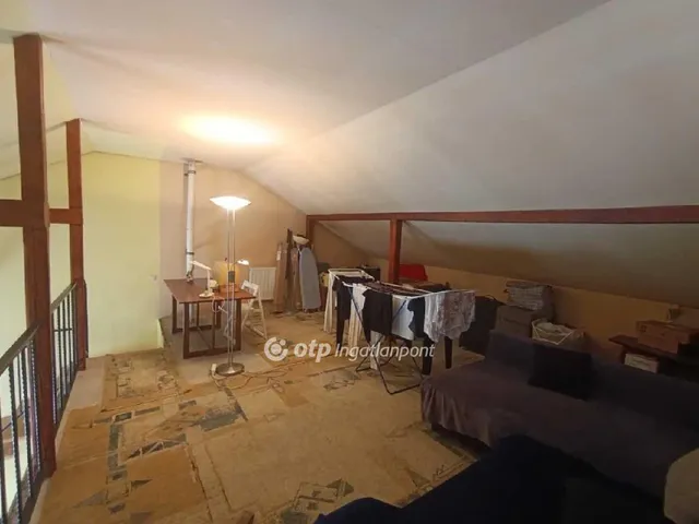 Eladó ház Érd, Dombosváros 209 nm