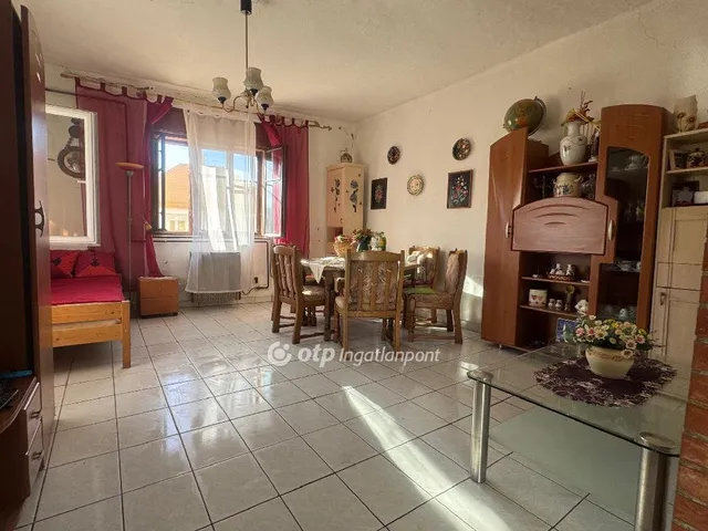 Eladó ház Pázmánd 80 nm