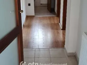 Eladó ház Gárdony 300 nm