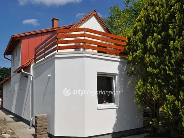 Eladó ház Gárdony 300 nm