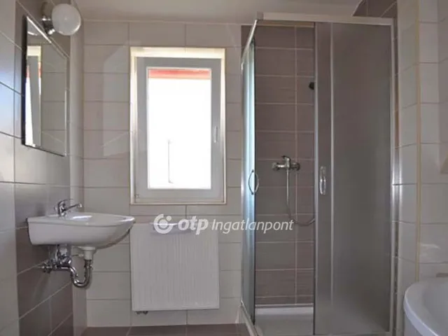 Eladó ház Gárdony 300 nm