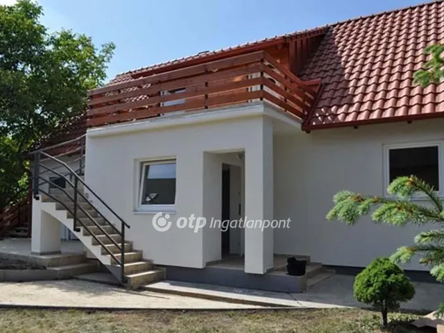 Eladó ház Gárdony 300 nm