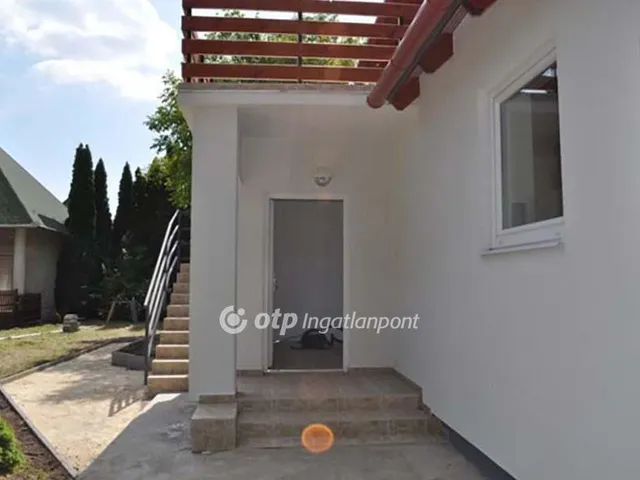 Eladó ház Gárdony 300 nm