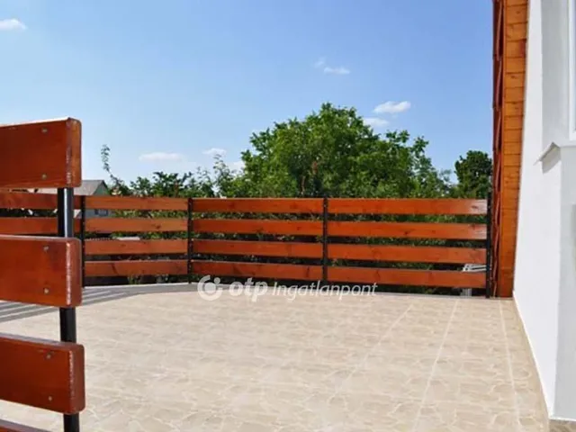 Eladó ház Gárdony 300 nm