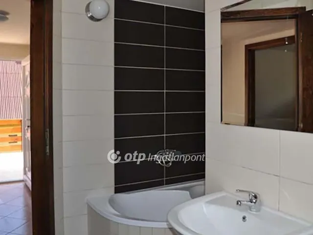 Eladó ház Gárdony 300 nm