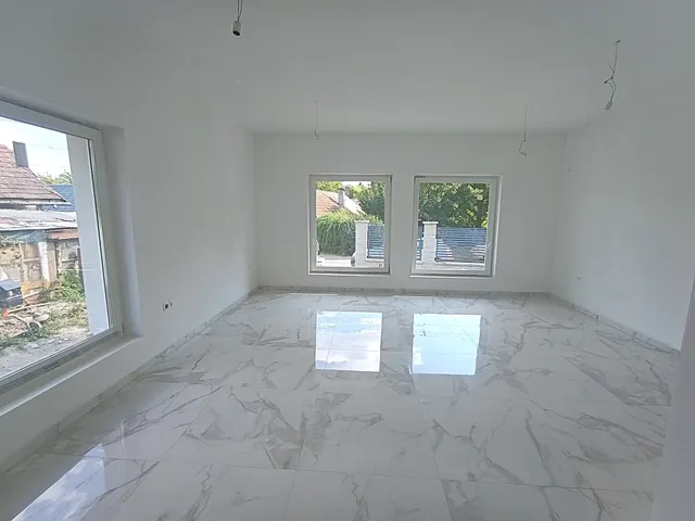 Eladó ház Ercsi 85 nm