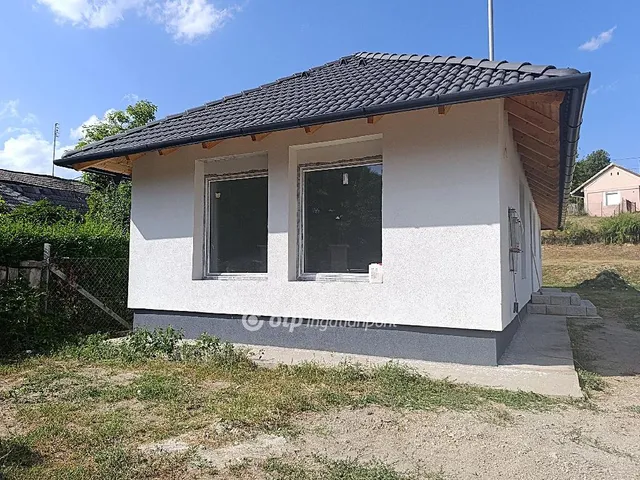 Eladó ház Ercsi 85 nm