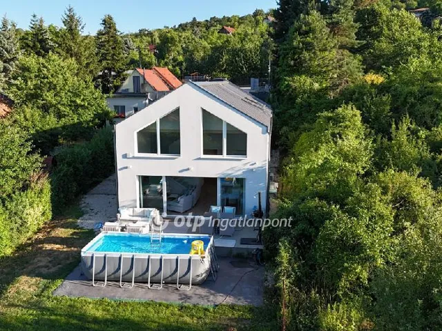 Eladó ház Törökbálint 220 nm
