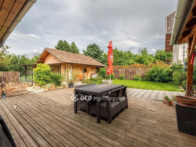 Eladó ház Velence 175 nm