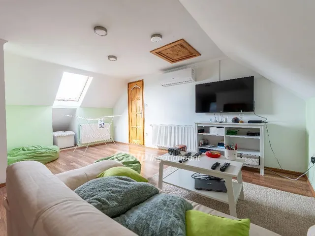 Eladó ház Velence 175 nm