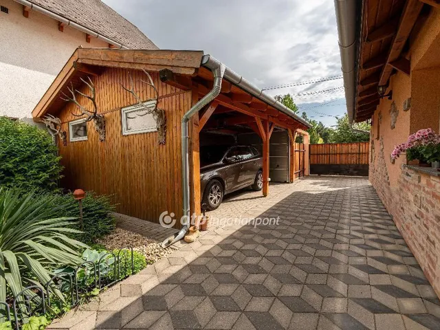 Eladó ház Velence 175 nm