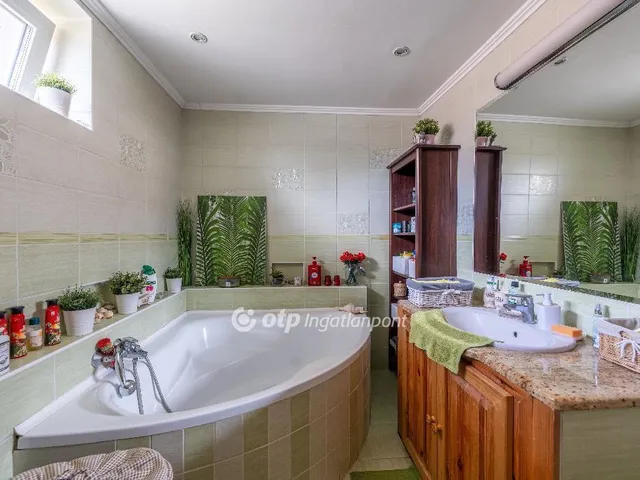 Eladó ház Velence 175 nm