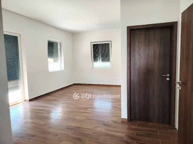 Eladó ház Velence 80 nm