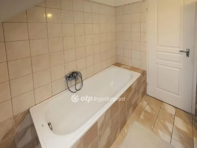 Eladó ház Nadap 200 nm