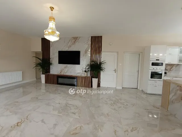 Eladó ház Érd, Parkváros 270 nm