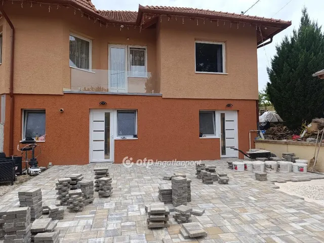 Eladó ház Érd, Parkváros 270 nm