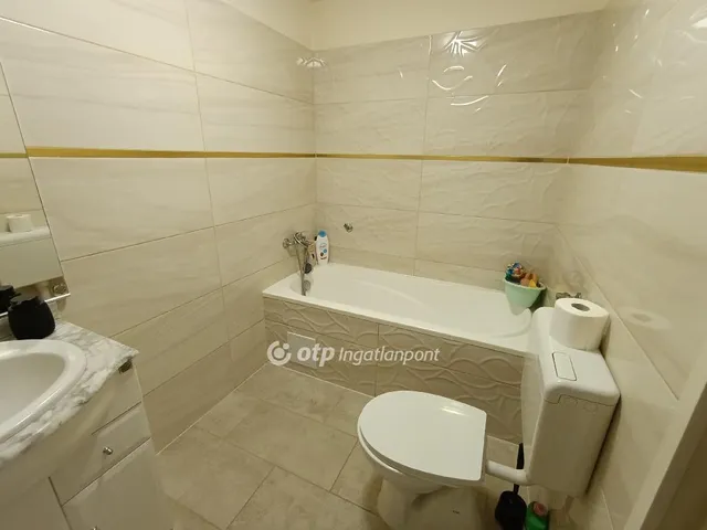 Eladó ház Érd, Parkváros 270 nm