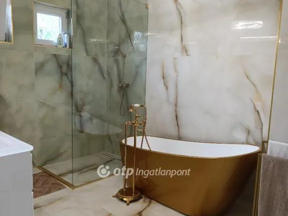 Eladó ház Érd, Parkváros 270 nm