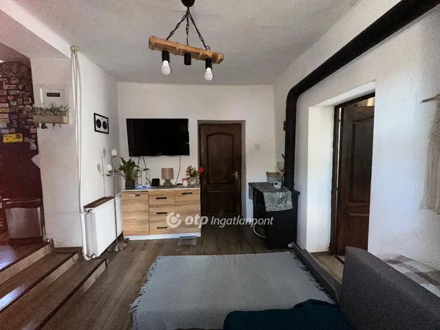 Eladó ház Pusztaszabolcs 40 nm