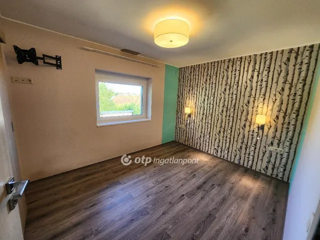 Eladó ház Érd 226 nm