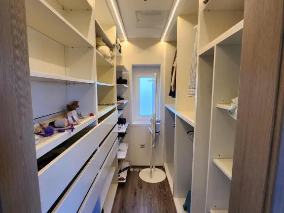 Eladó ház Érd 226 nm