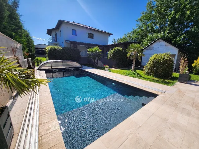 Eladó ház Érd 226 nm