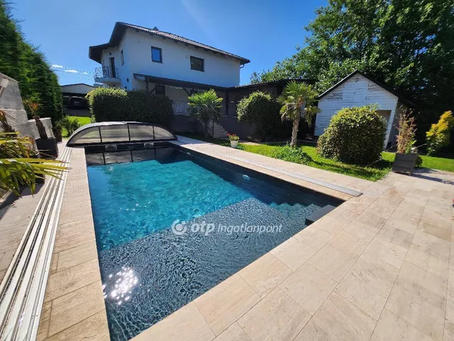 Eladó ház Érd 226 nm