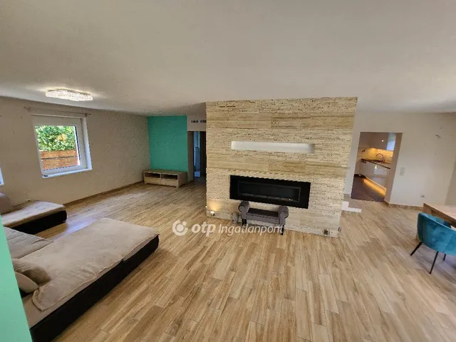 Eladó ház Érd 226 nm