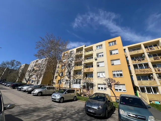 Eladó lakás Százhalombatta 71 nm