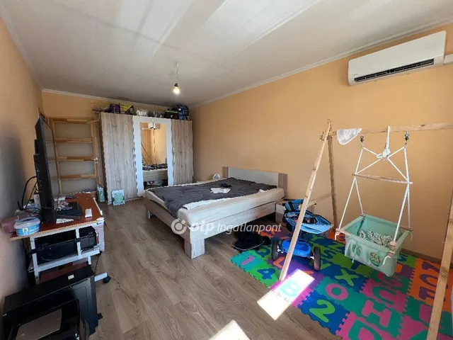 Eladó lakás Százhalombatta 71 nm