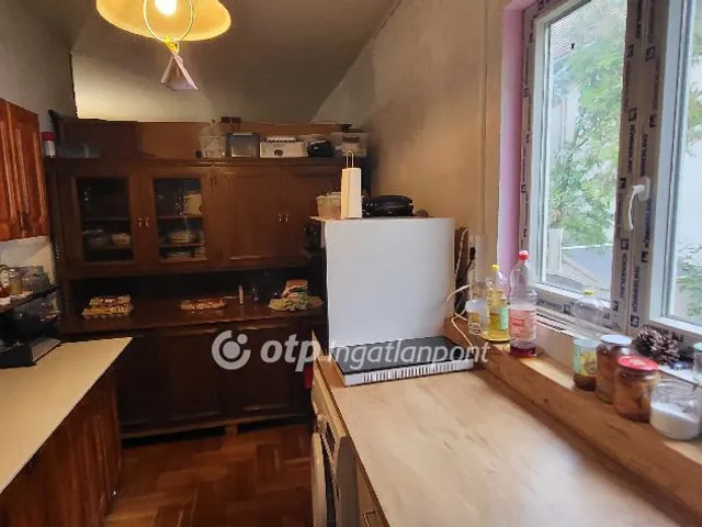 Eladó ház Budakeszi 380 nm