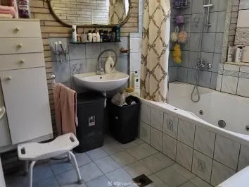 Eladó ház Budakeszi 380 nm